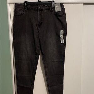 Women’s nwt high rise skinny jeans